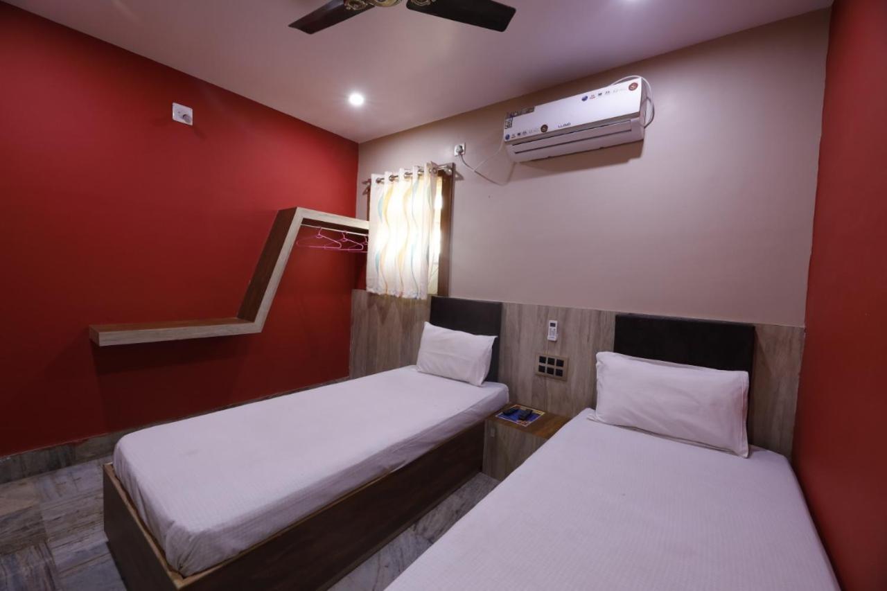 Hotel Nirmalya Brahmapur Exteriér fotografie